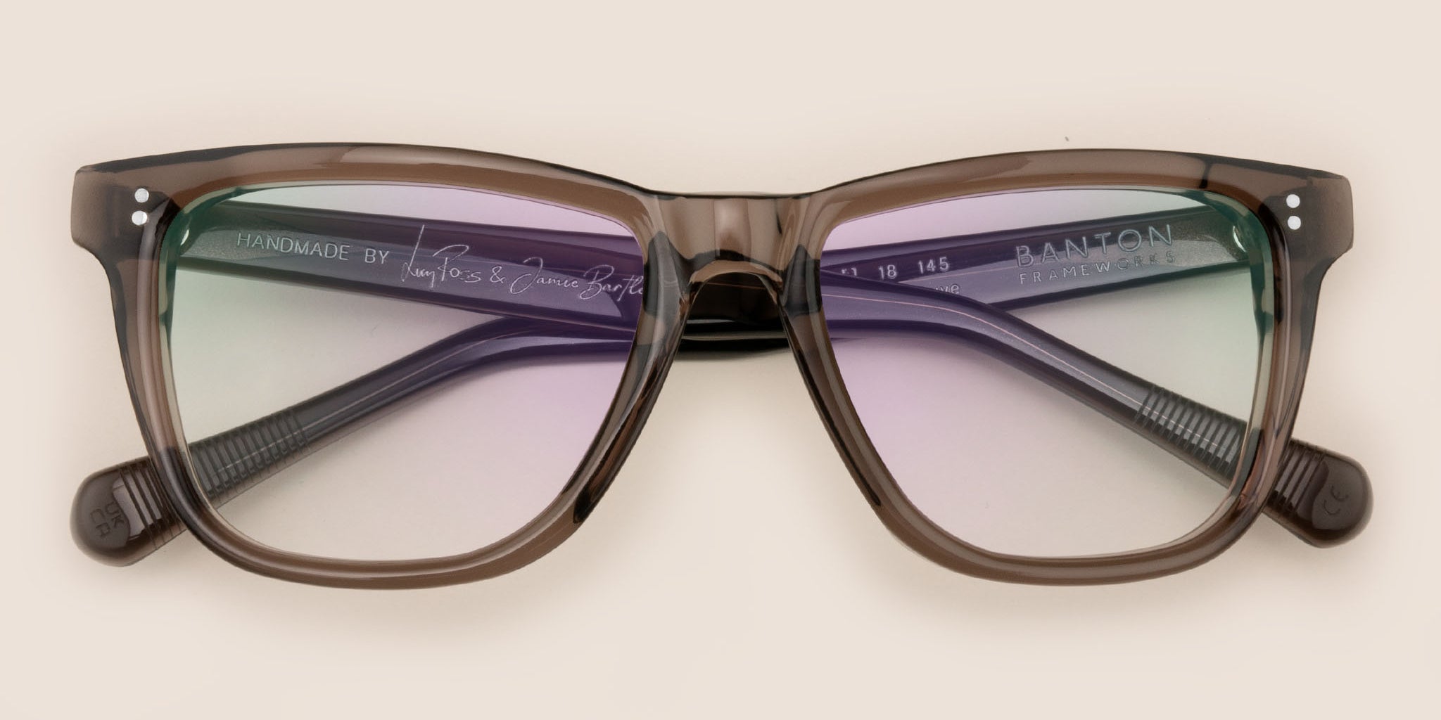 Transparent Mauve wayfarer style spectacles